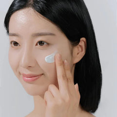 Skin1004 Madagascar Centella Hyalu-Cica Water-Fit Sun Serum SPF50+ Glow Crush Beauty